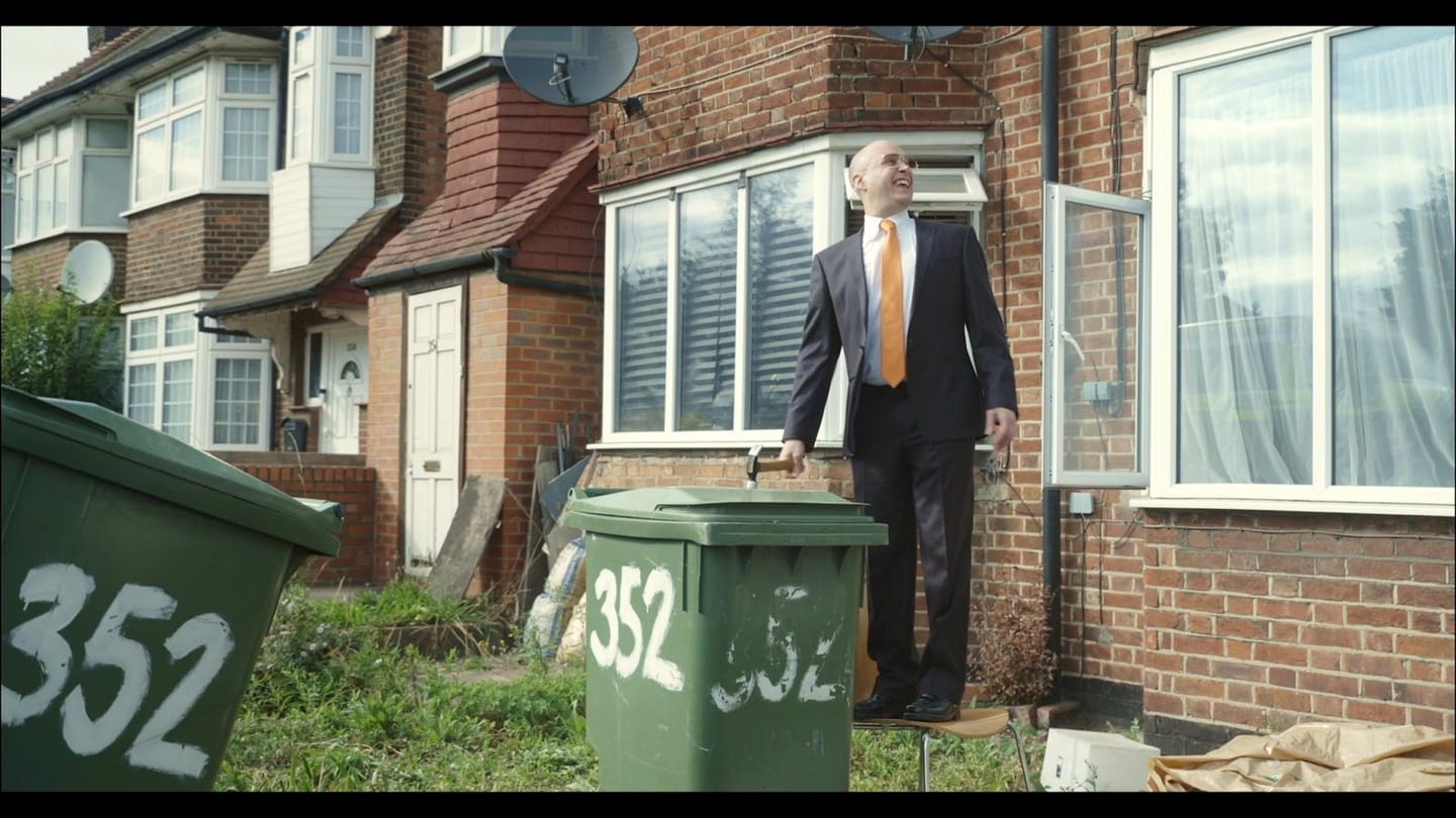 Still 9 of 11 from “Big Egg”