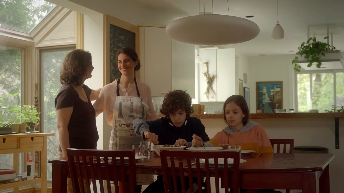 Still from “Vrac Sur Roues”